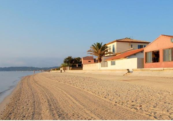 Maisonnette Climatisee A 35M De La Plage De La Capte Hyeres Villa Exterior foto